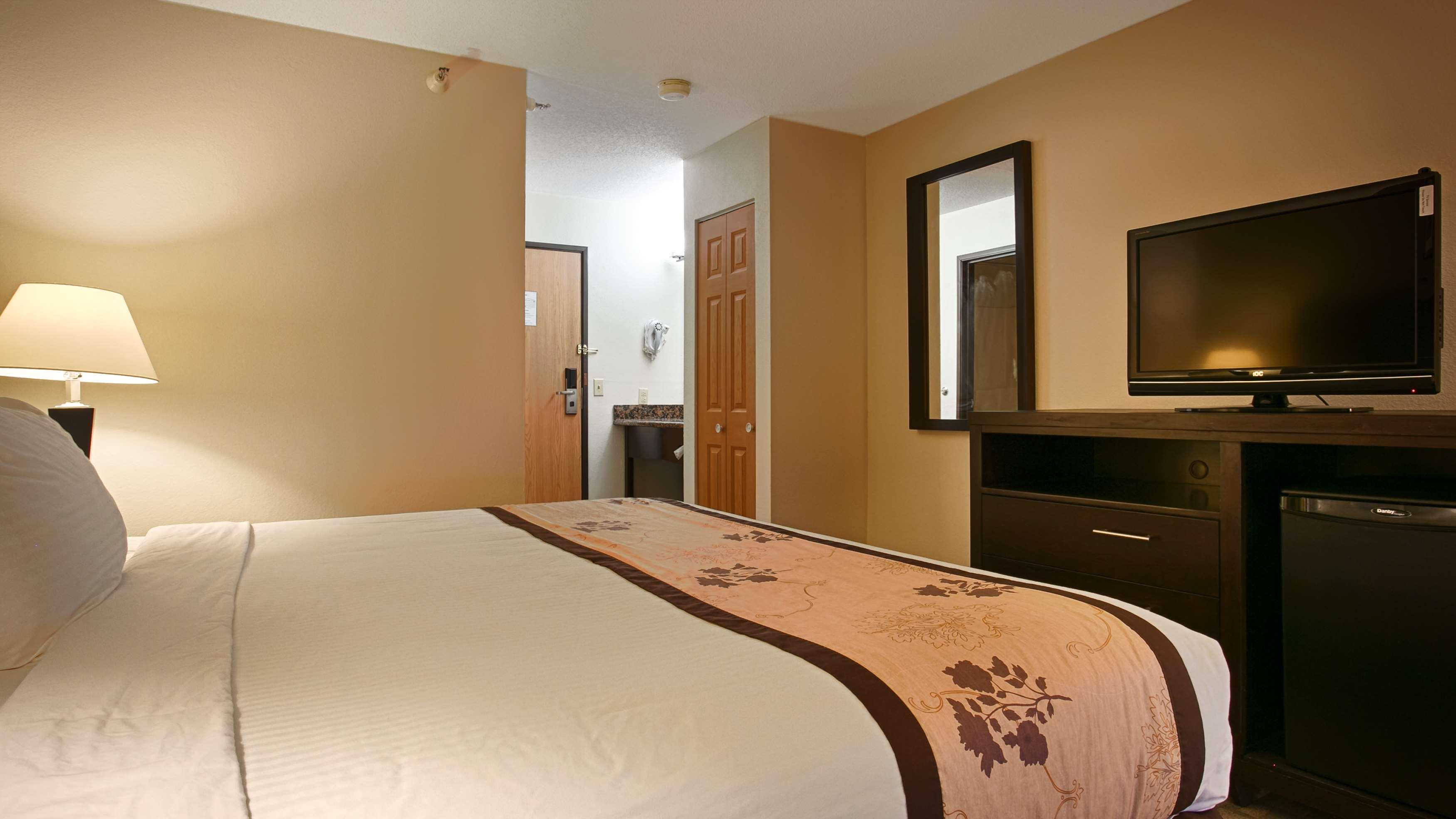 Best Western Alexandria Inn מראה חיצוני תמונה