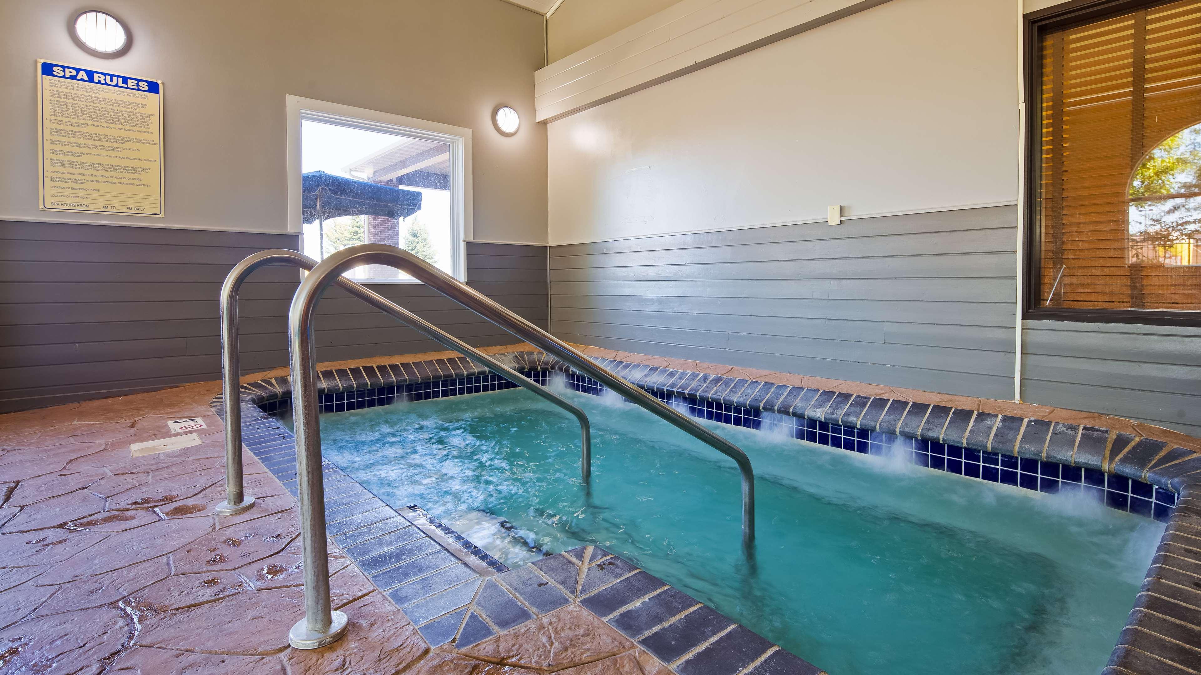 Best Western Alexandria Inn מראה חיצוני תמונה