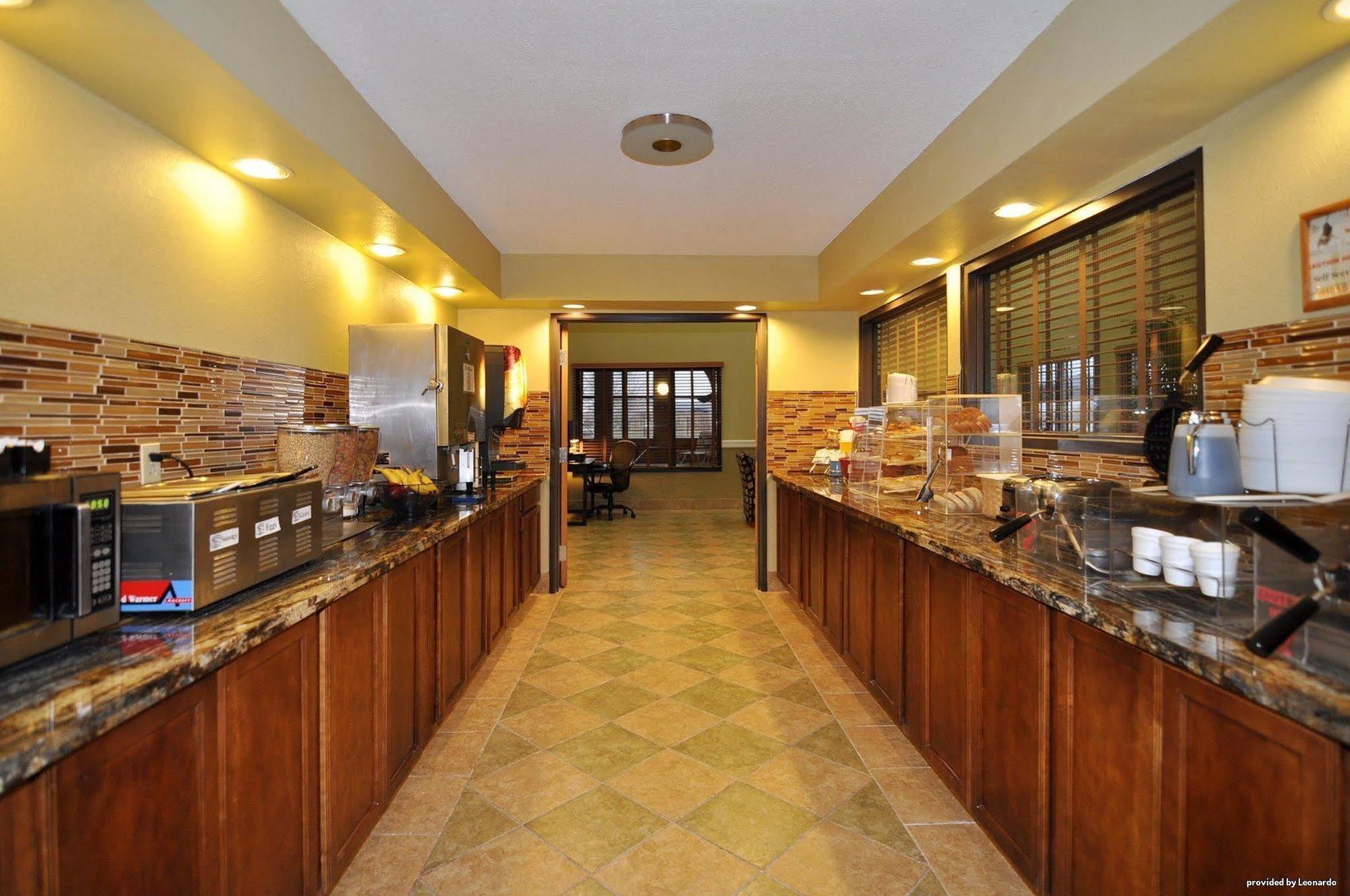 Best Western Alexandria Inn מראה חיצוני תמונה